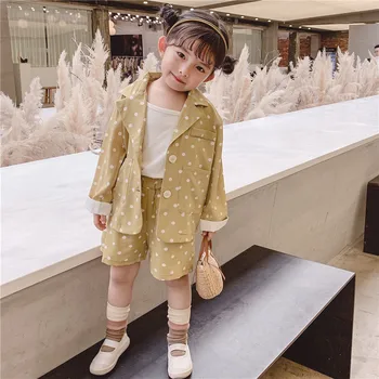 Комплект одежды для девочек, маленький костюм, комплект из трех предметов, элегантное пальто в корейском стиле, шорты