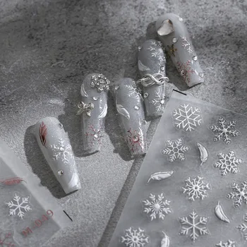 Мультяшная трехмерная тонкая и жесткая наклейка для маникюра с тиснением на обратной стороне в виде маленькой снежинки, популярная зимняя наклейка для ногтей
