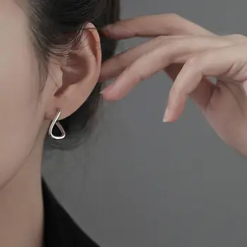 Геометрические заколки для ушей, Простые серьги-кольца для ушей, Женские серьги-гвоздики с неправильным вывихом, Корейские ювелирные изделия, Изысканные подарки